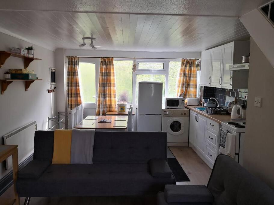'Le Chalet Ii' Free Unlimited Wifi 2 Bed Chalet House Hodgeston Eksteriør bilde